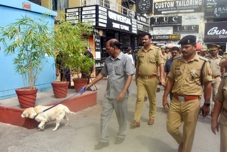 noida school bomb threat